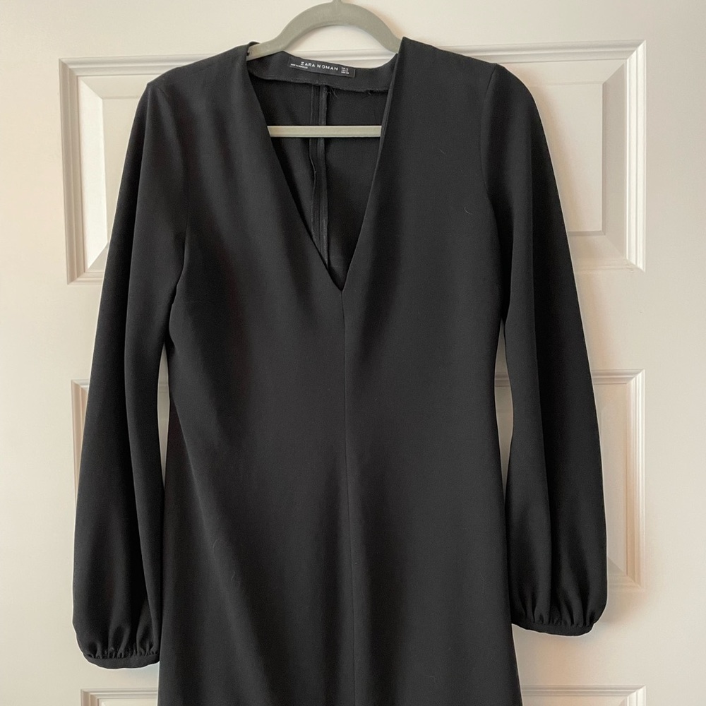 Zara Black Long-Sleeved Mini Dress